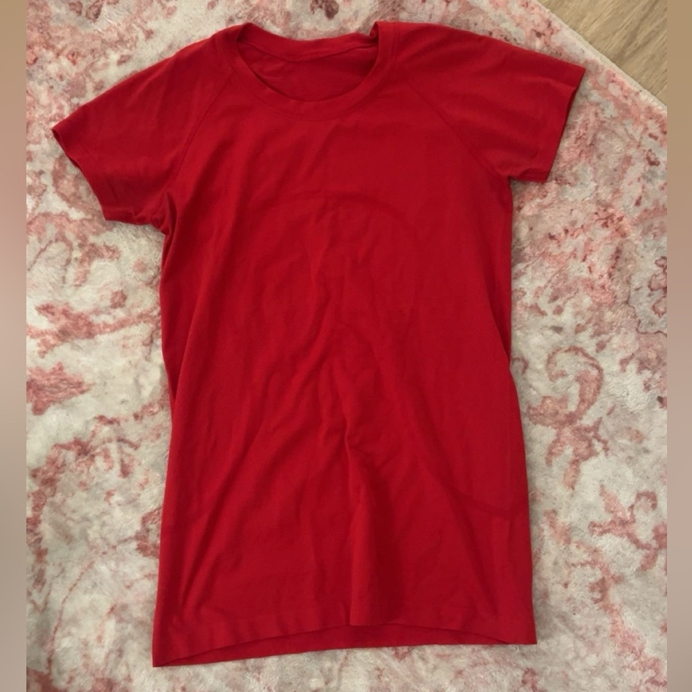 Red Lululemon swiftly tech short sleeve